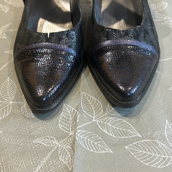 Ladies Artika Heels - Picture 8 of 8